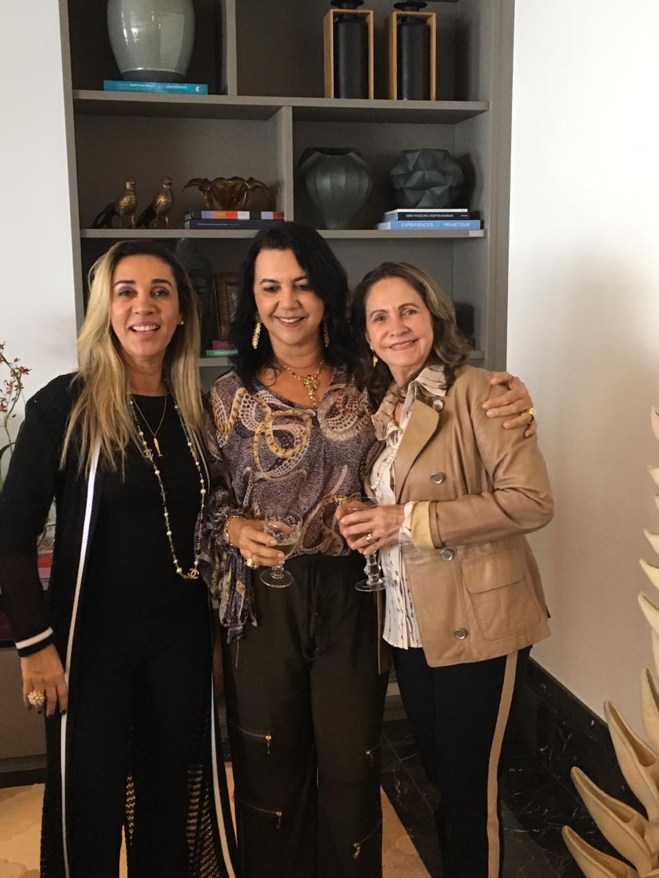  Lila Moraes, Ozana Barreto e Helena Fialho     